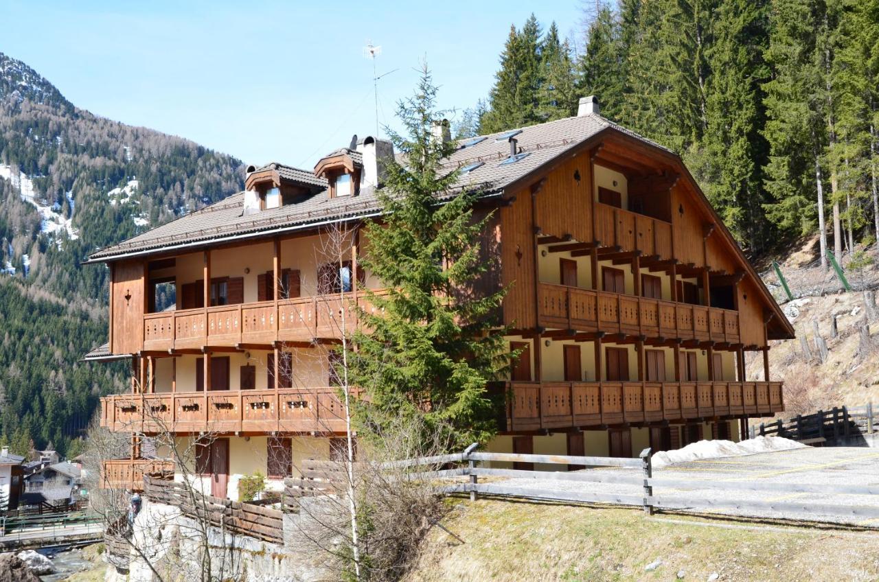 Apartamento Casa del bosco Canazei Exterior foto